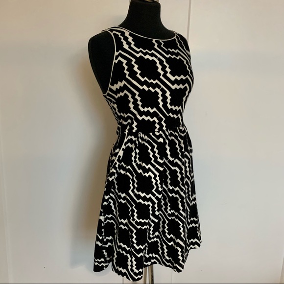Anthropologie black and white abstract dress - Picture 2 of 7